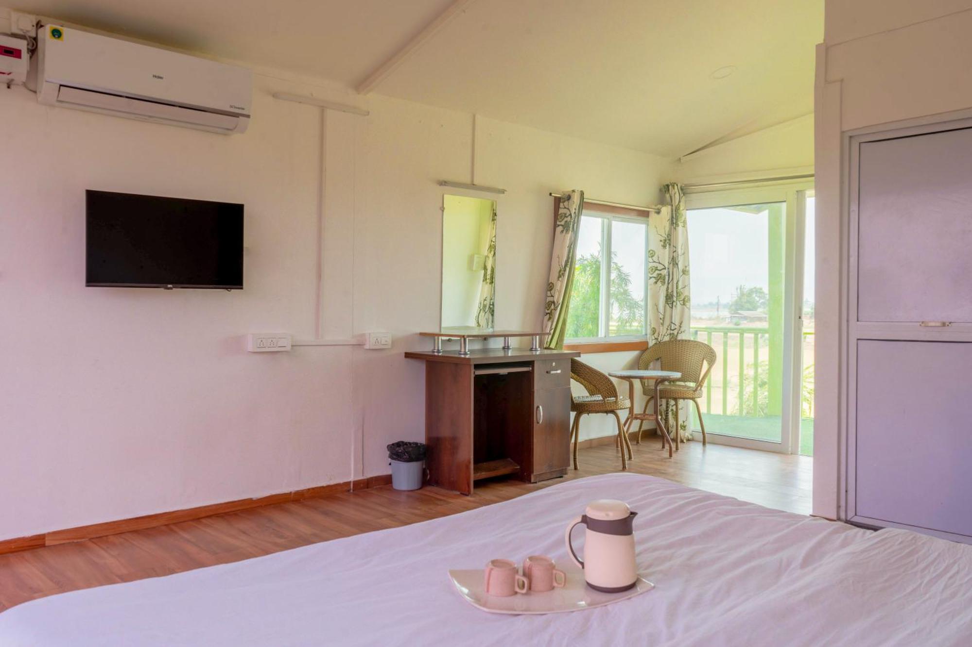 The Riverine Stay By The Lake Igatpuri Exterior photo